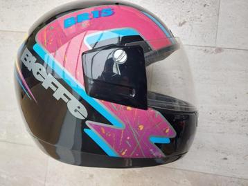 motor helm beschikbaar voor biedingen