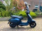 Vespa Sprint | Mat Blauw | Full Option, Fietsen en Brommers, Scooters | Vespa, Maximaal 25 km/u, Benzine, Vespa S, Zo goed als nieuw