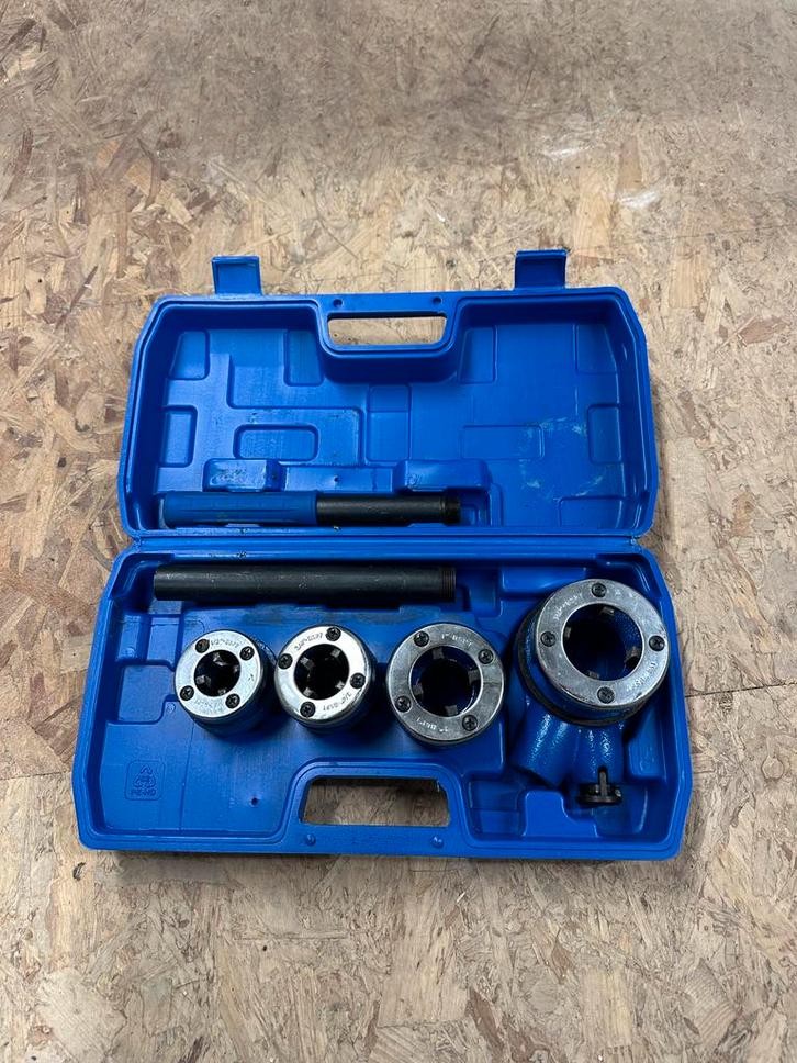 Draadsnijder Set - Compleet, Doe-het-zelf en Verbouw, Gereedschap | Handgereedschap, Gebruikt, Ophalen