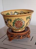 Antieke Chinese kom met shuikarakters, Tuin en Terras, Bloempotten, Gebruikt, Rond, Binnen, Ophalen of Verzenden