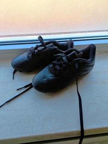 Adidas voetbalschoenen  beschikbaar voor biedingen