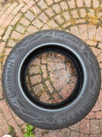 Zomerband 225/60 R18 - 4 maanden oud beschikbaar voor biedingen