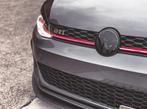 Volkswagen Golf 7.5 glans zwarte logo’s geschikt voor ACC, Ophalen of Verzenden