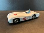 Dinky Toys 237 Mercedes Benz (met metalen wielen), Hobby en Vrije tijd, Modelauto's | 1:43, Ophalen of Verzenden, Zo goed als nieuw