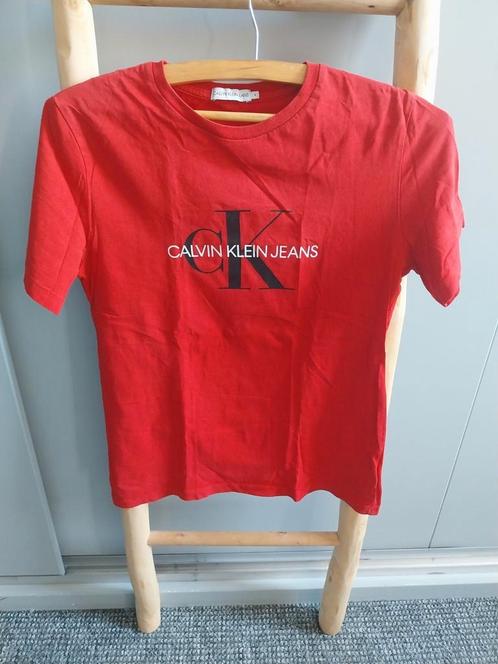 Calvinklein, Nike en 2 Abercrombi t-shirts, Kinderen en Baby's, Kinderkleding | Maat 164, Gebruikt, Shirt of Longsleeve, Ophalen of Verzenden