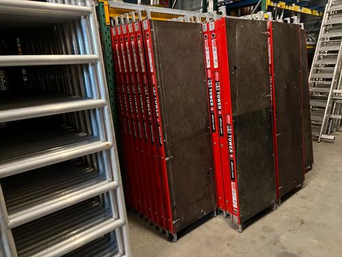 Altrex RS4 platforms 1.85M met luik betonplex Rood, Doe-het-zelf en Verbouw, Steigers, Zo goed als nieuw, Rolsteiger of Kamersteiger