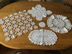 5 Stuks kanten kleedjes in goede staat., Antiek en Kunst, Curiosa en Brocante, Ophalen of Verzenden