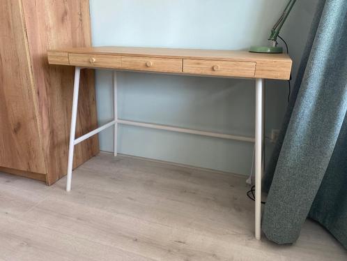 Ikea bureau bamboe Lillåsen, Huis en Inrichting, Bureaus, Zo goed als nieuw, Bureau, Ophalen