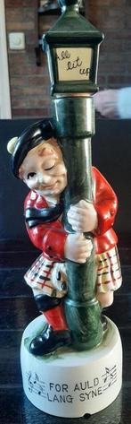 porseleinen beeld waar whisky in heeft gezeten met speeldoos, Ophalen of Verzenden, Zo goed als nieuw, Porselein, Beeldje(s)