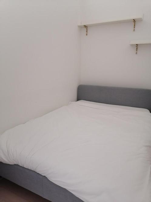SLATTUM donkergrijs bed frame+ matras, Huis en Inrichting, Slaapkamer | Bedden, Zo goed als nieuw, Tweepersoons, 140 cm, 200 cm