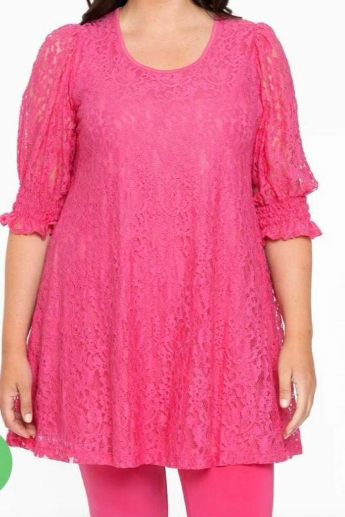 Yoek tuniek Lace/kant wide bottom 46/48, Kleding | Dames, Grote Maten, Zo goed als nieuw, Blouse of Tuniek, Zwart, Ophalen of Verzenden