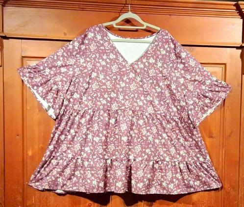 Paars tuniekje bloemetjes 48/50, Kleding | Dames, Grote Maten, Blouse of Tuniek, Paars, Ophalen of Verzenden