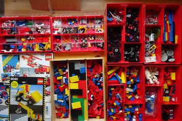 Lego bouwblokken + vele onderdelen beschikbaar voor biedingen