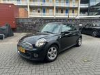 Mini (r56) 1.6 Zwart NIEUWE APK, Auto's, Voorwielaandrijving, Stof, 74 pk, Zwart