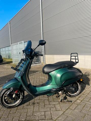 Vespa sprint 2018 e5 beschikbaar voor biedingen