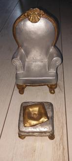 poppenstoel goud/zilver met poefje, Ophalen of Verzenden, Zo goed als nieuw, Overige typen