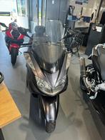 Yamaha Majesty 400 cc motorscooter te huur