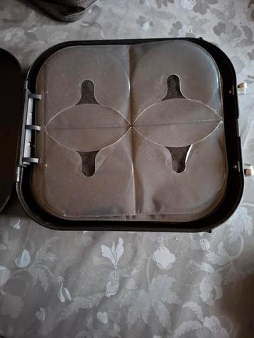 CD/DVD Koffer - Handig voor opslag! beschikbaar voor biedingen