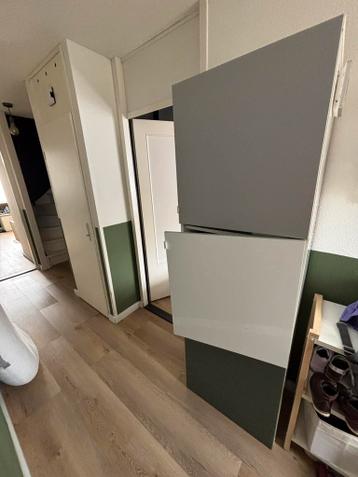 IKEA Besta Kast met Deurtjes - afbeelding 1