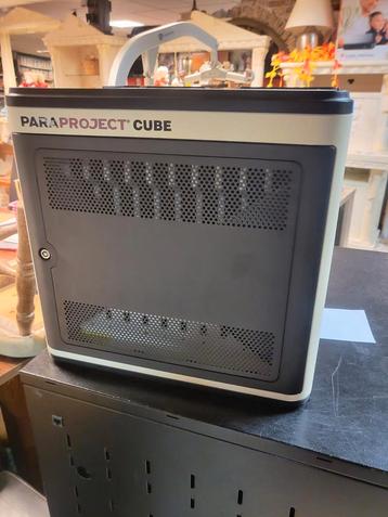 2x ParaProject Cube - iPad Desktop Opslag beschikbaar voor biedingen