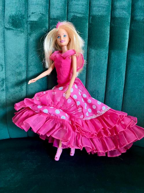 Barbie Flamenco en Barbie Zeemeermin, kledingkast vol, Verzamelen, Poppen, Zo goed als nieuw, Pop, Ophalen of Verzenden