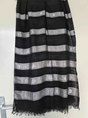 Sjaal zwart zilver gestreept met bolletjes  beschikbaar voor biedingen