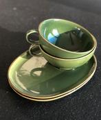 IKEA kopjes en schotels - groen, Huis en Inrichting, Keuken | Servies, Ophalen of Verzenden, Zo goed als nieuw, Effen, Kop(pen) en/of Schotel(s)