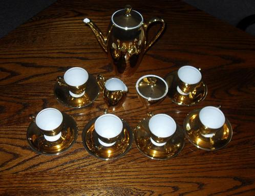 Mocca servies Z en Co Tirschenreuth Bavaria 17-delig verguld, Huis en Inrichting, Keuken | Servies, Zo goed als nieuw, Compleet servies