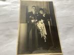 Vintage Fotokaart Bruidspaar Den Haag, Verzamelen, Foto's en Prenten, Ophalen of Verzenden