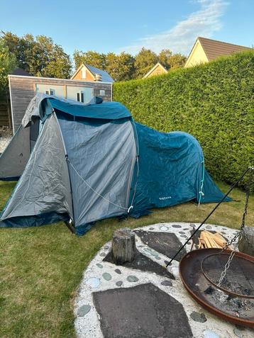 4 pers tent van quecua beschikbaar voor biedingen