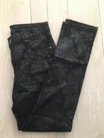 Nieuwe zwarte broek van Zizo, met printje. Maat 38., Kleding | Dames, Ophalen of Verzenden, Nieuw, Zwart