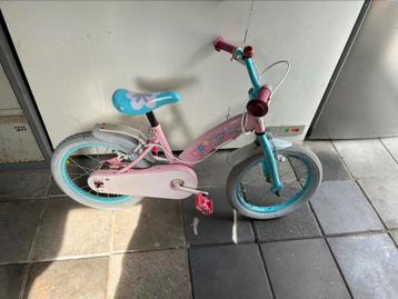 Meisjes fiets beschikbaar voor biedingen