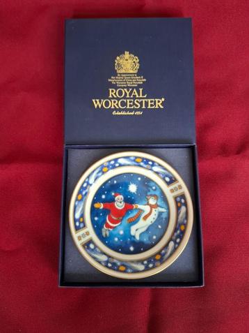 KERSTSCHAALTJE/Coaster  "Christmas Tales" Royal Worcester beschikbaar voor biedingen