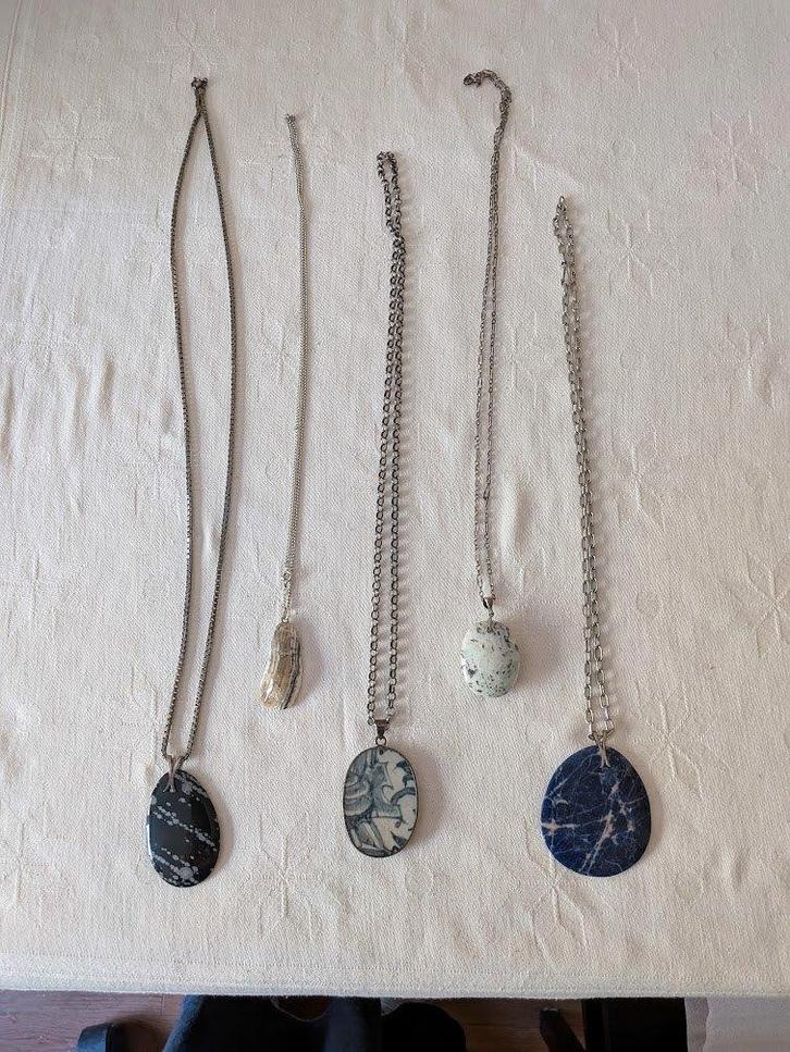 kettingen, Sieraden, Tassen en Uiterlijk, Kettingen, Zo goed als nieuw, Steen of Mineraal, Overige kleuren, Met hanger, Ophalen of Verzenden