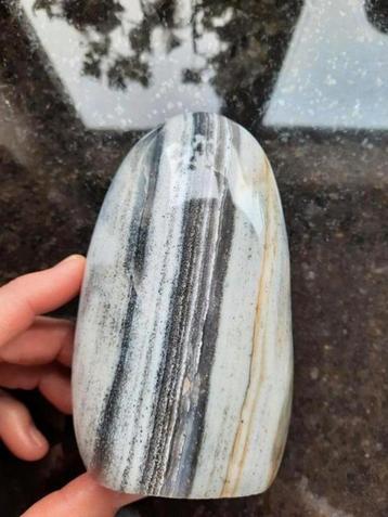 Oceaan jaspis (b) 816 gram beschikbaar voor biedingen