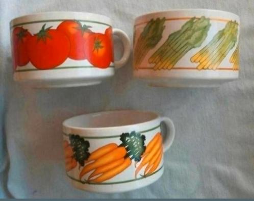 Hollandse Engelse vintage soepkommen tomaten wortels stippen, Huis en Inrichting, Keuken | Servies, Gebruikt, Kom(men), Overige stijlen