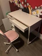 Wit kinderburau met roze bureau stoel., Kinderen en Baby's, Kinderkamer | Tafels en Stoelen, Ophalen, Zo goed als nieuw, Tafel(s) en Stoel(en)