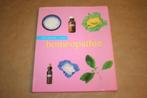 Handboek voor Homeopathie - Andrew James, Ophalen of Verzenden, Gelezen