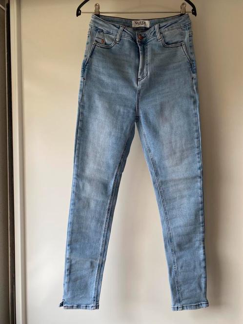 Queen hearts jeans - NIEUW, Kleding | Dames, Spijkerbroeken en Jeans, Nieuw, W28 - W29 (confectie 36), Blauw, Verzenden