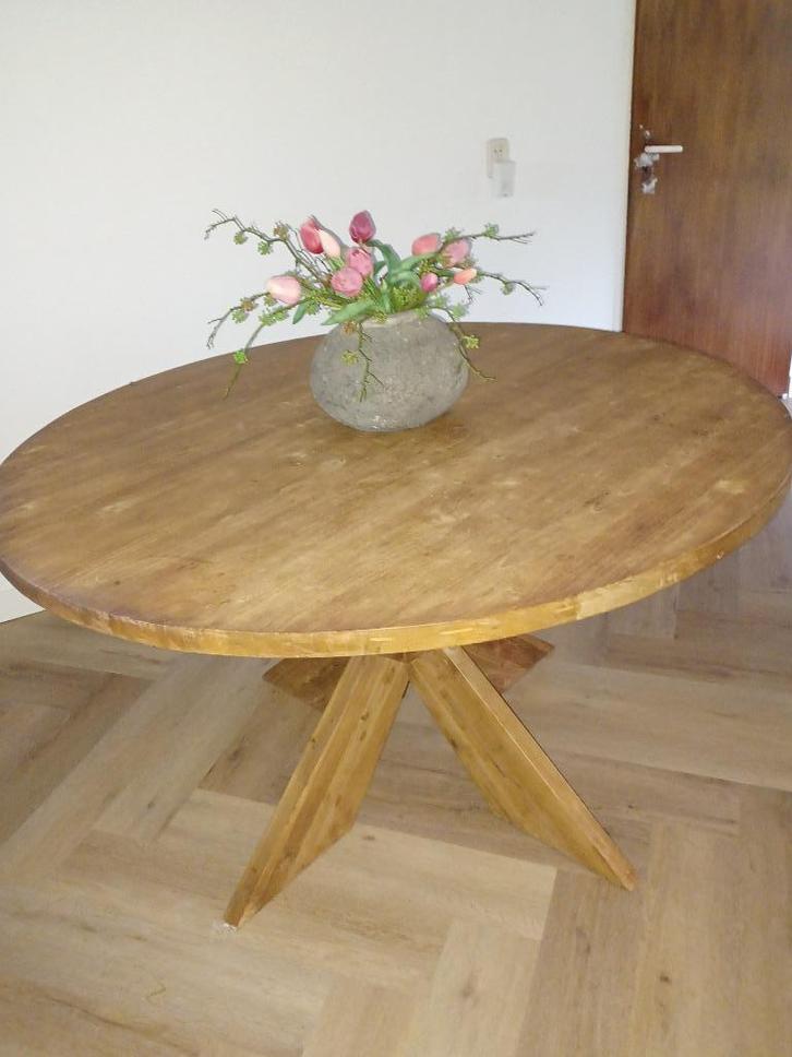 teakhout eettafel rond 130 cm, Huis en Inrichting, Tafels | Eettafels, Gebruikt, 100 tot 150 cm, 100 tot 150 cm, Vijf personen of meer
