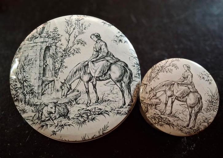 Twee oude blikken Koekjestrommel en snoepjestrommel Paarden, Verzamelen, Blikken, Zo goed als nieuw, Overige, Ophalen of Verzenden