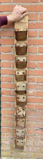 Brocante oud onderdeel schoepenrad, Tuin en Terras, Bloempotten, Gebruikt, Minder dan 25 cm, Nvt, Metaal