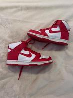 Nike dunk high, Nike, Ophalen of Verzenden, Zo goed als nieuw, Sneakers of Gympen