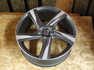 Originele Volvo Ixion Velg 18 inch beschikbaar voor biedingen