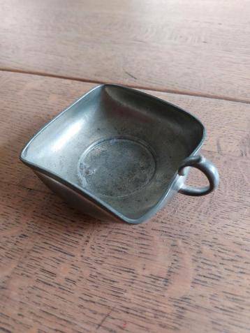 Vintage asbak van tin jaren 60-70.   beschikbaar voor biedingen