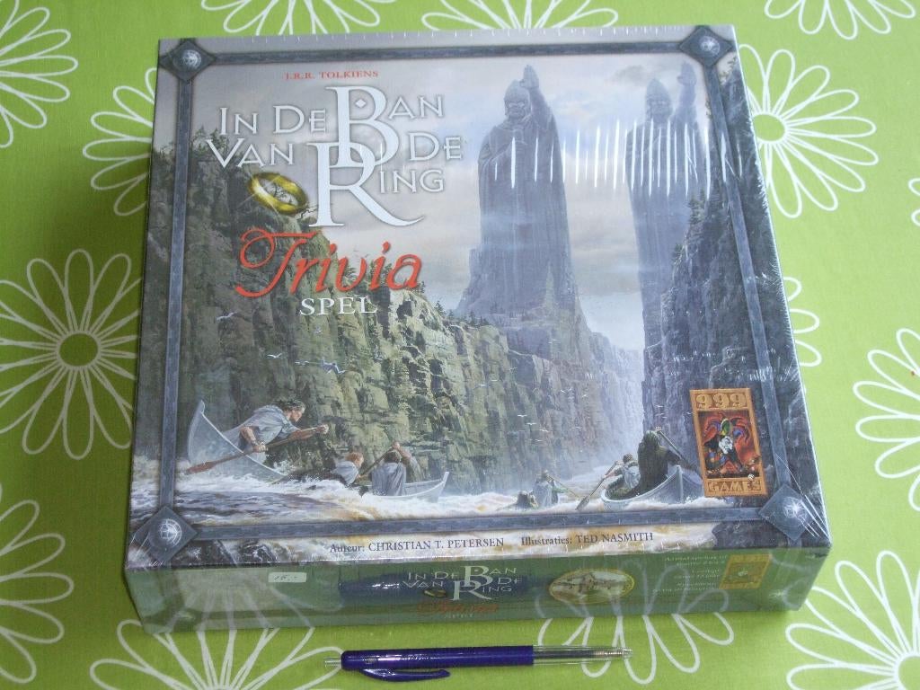 Nieuw in seal: In de ban van de Ring - Trivia spel, Vijf spelers of meer, Ophalen of Verzenden, Nieuw