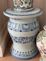 Blauw wit oud bijzettafeltje plantentafeltje van keramiek, Minder dan 45 cm, Minder dan 55 cm, Verzenden, Rond