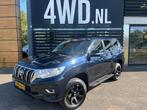 Toyota Land Cruiser 2.8 D-4D- AUT 5DRS VAN BPM VRIJ /LEDER /, Auto's, Bestelauto's, Gebruikt, Euro 6, 4 cilinders, Blauw