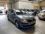 Volkswagen Touran 1.4 TSI Trendline AIRCO|NAP|CRUISE|PDC|, Voorwielaandrijving, Stof, Gebruikt, Zwart