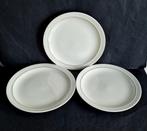 Arabia Finland 3 dinerborden Harlekin Goldrand. Inkeri Leivo, Ophalen of Verzenden, Porselein, Overige stijlen, Bord(en)